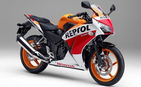 CBR 250 R REPSOL EDITION DISCOUNT HINGGA 4JT!!!